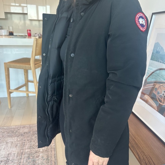 Canada goose parka fur - Picture 4 of 9